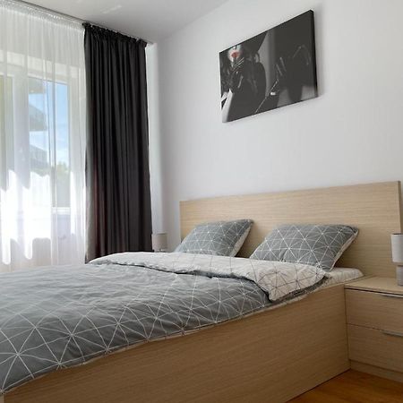 Silence Apartment 2 Oradea Bagian luar foto