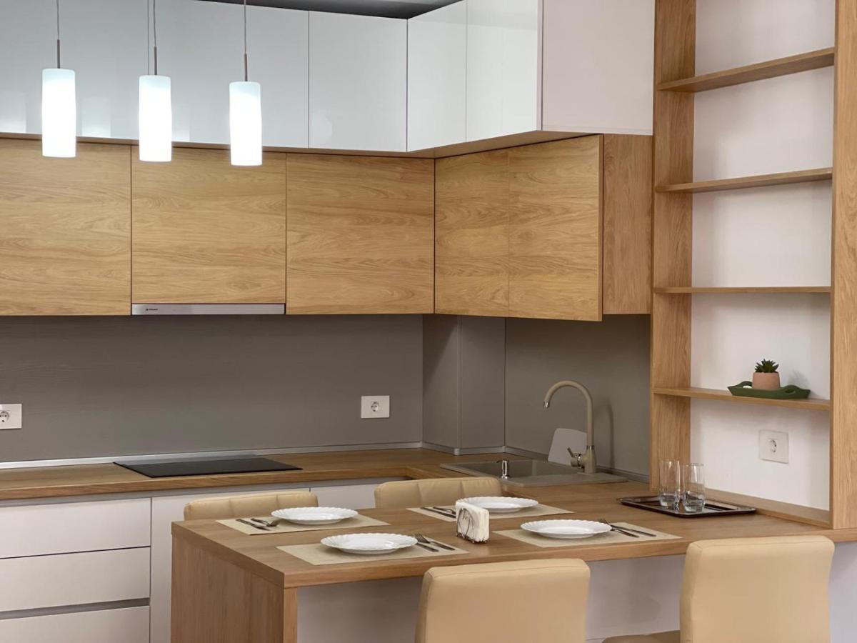 Silence Apartment 2 Oradea Bagian luar foto