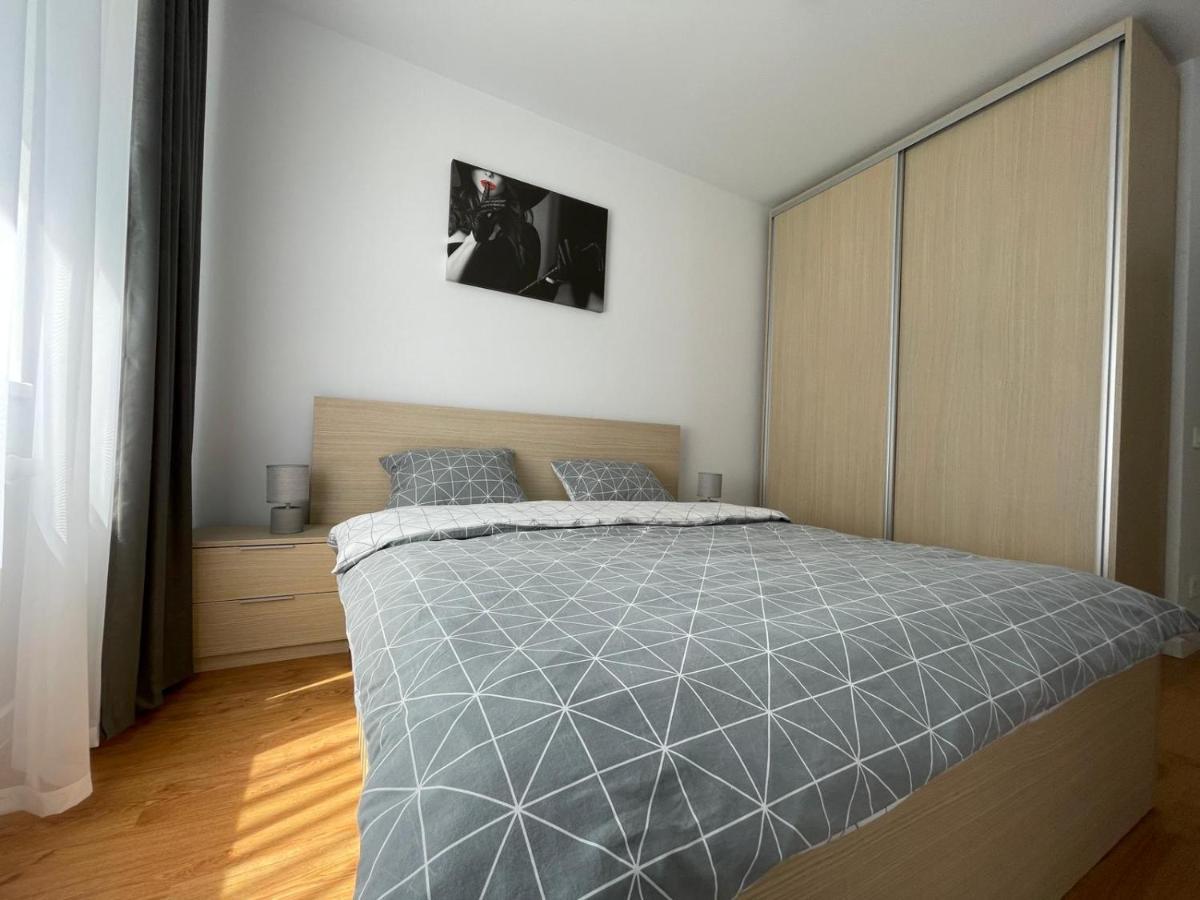 Silence Apartment 2 Oradea Bagian luar foto