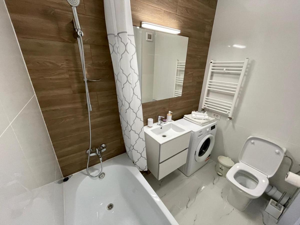 Silence Apartment 2 Oradea Bagian luar foto